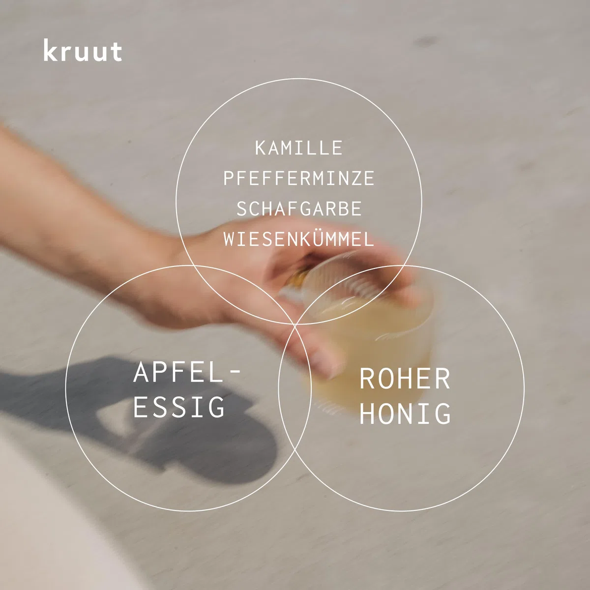 Kruut – Balance Kräuterauszug bio 500ml – Elixier für nach dem Essen aus Wildkräutern Kamille, Schafgarbe, Pfefferminze, Wiesenkümmel – Oxymel Extrakt Sirup Kur
